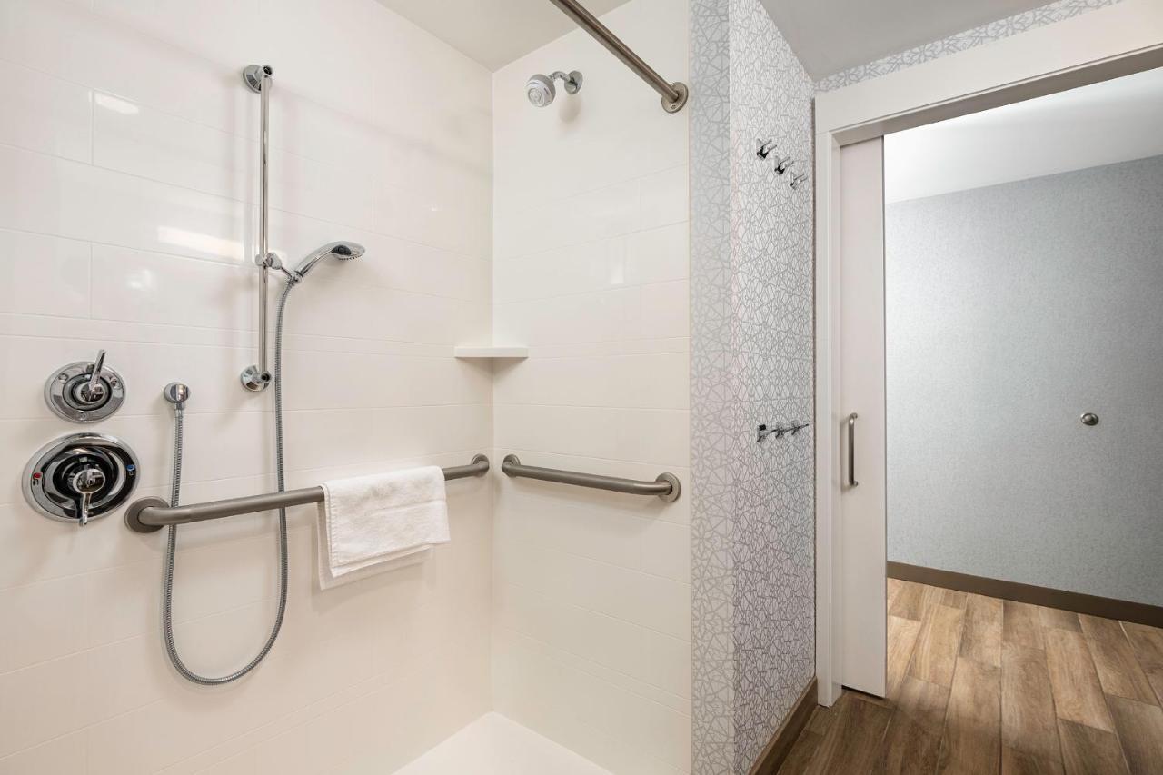 Hampton Inn Buffalo - Amherst Exterior foto